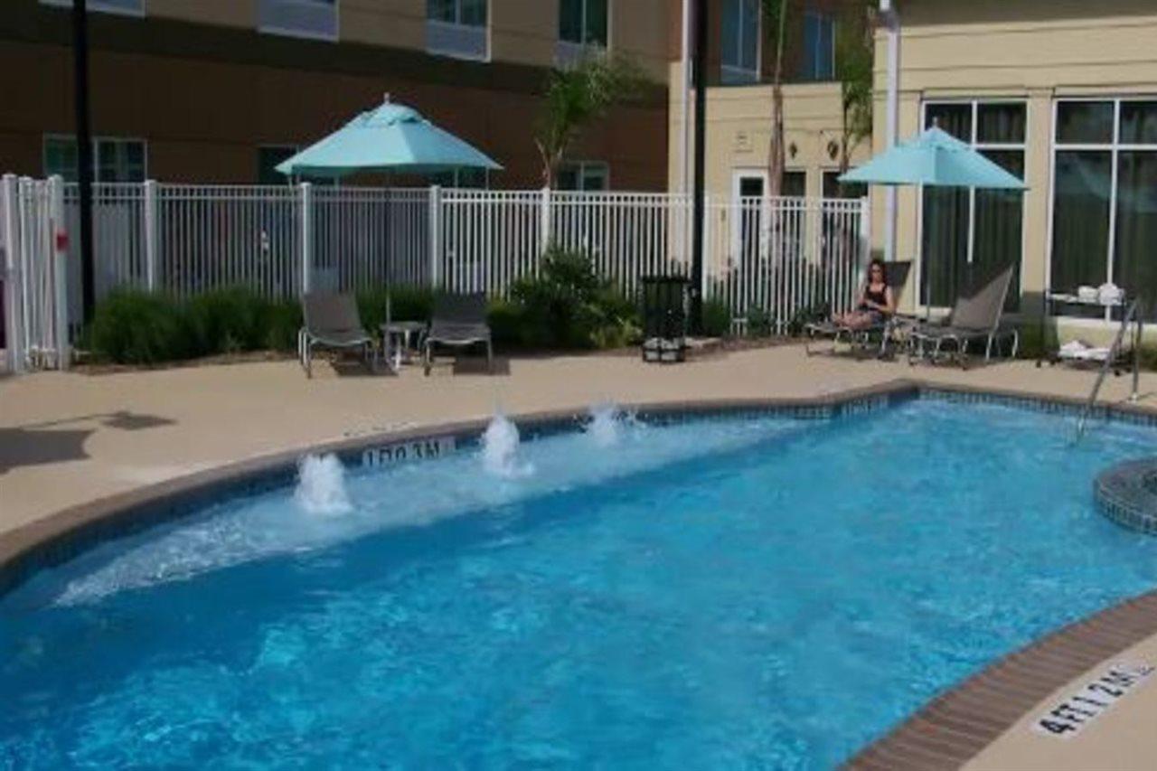 Hilton Garden Inn Houston-Pearland Buitenkant foto